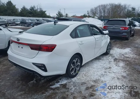 2019 Kia Forte Lxs z USA, uszkodzony, nr VIN 3KPF24AD3KE096195